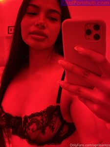 Pack de fuites Onlyfans d'April Santos