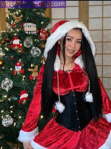 Bella Poarch Jolis Pics de Noël