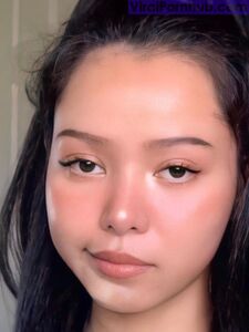 Bella Poarch'un seksi yakın çekim fotoğrafları