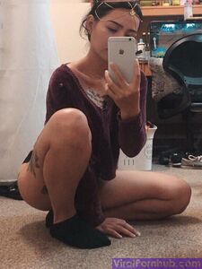 Bella Poarch Sexy Photos