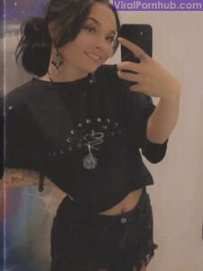 Утечки LeeLee Onlyfans