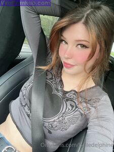 Belle Delphine - neue Leaks Mega (34 Bilder & 1 Video)