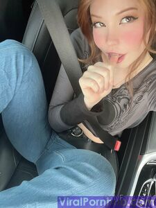 Belle Delphine - neue Leaks Mega (34 Bilder & 1 Video)