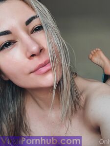 Alinity'nin Onlyfans'taki çıplak albüm sızıntıları