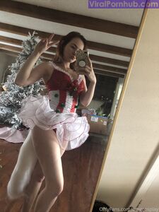 OMGCosplay Onlyfans Fughe Set di Foto Nude