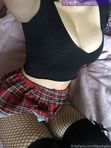 mini loona Onlyfans Leaks Neueste Fotoset