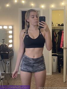 萨凡纳·巴拉哈斯 Onlyfans 泄露最新照片集