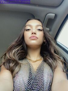 Album nudo di Seyna Hardin su Onlyfans trapelato