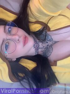 Marina Mui Onlyfans Fughe Album Nudo