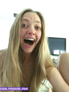Fotos nuas de Amanda Seyfried e fita de sexo vazadas