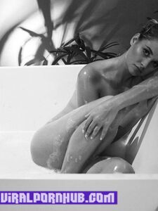 Fotos desnudas de Genevieve Morton filtradas