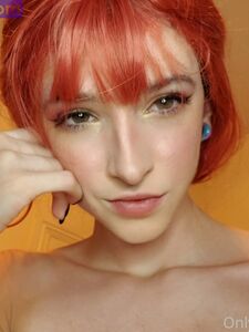 Ultime foto nude trapelate di Motzie Onlyfans