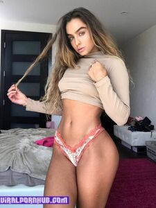 Sommer Ray'in çıplak fotoğrafları sızdırıldı