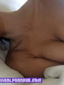 Photos nues de Madison Reed divulguées