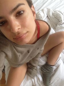 Foto nude di Emily Ratajkowski