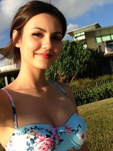 Victoria Justice Nacktfotos