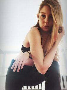Beata 30 moglie BDSM polacca puttana