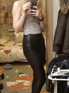 Beata 30 moglie BDSM polacca puttana