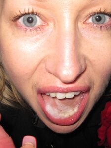 Polonya-Fransız eş, sevgilisi tarafından becerilen fahişe.