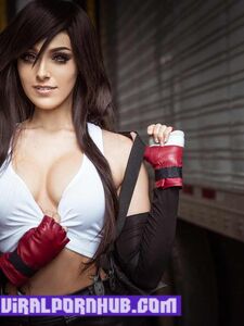 Foto nude di Vixence Tifa Lockhart