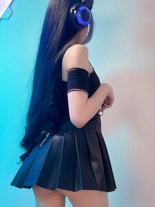 Alyri 最新的 Onlyfans 高级泄露