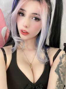 Alyri 最新的 Onlyfans 高级泄露