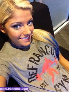 WWE Alexa Bliss Nacktfotos & Sextape-Video geleakt
