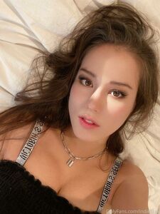 Indiefoxx 性感裙子自拍 Onlyfans 套件泄露