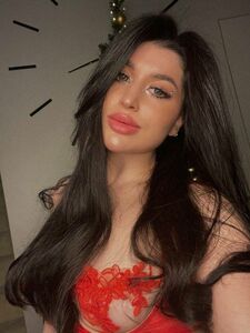 Die heiße Chick Honey Bunny posiert für dich
