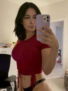 Alinity セクシーな足を挑発 PPV Onlyfans 流出