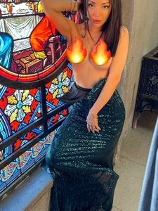 Ayumi Anime Nackt Kirche Kleid Strip Onlyfans Set Durchgesickert