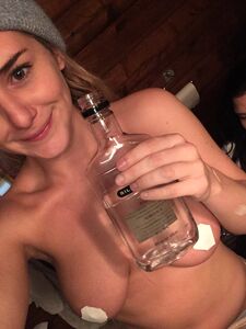 Super süße Schauspielerin Addison Timlin Nackt-Leaks