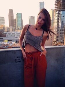 Filtraciones Desnudas de la Super Modelo Emily Ratajkowski