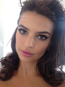 Vazamentos Nu de Super Modelo Emily Ratajkowski
