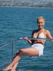 ヘイデン・パネッティエールのヌードプライベート写真が流出