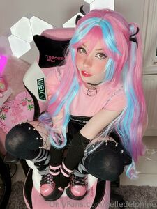 Belle Delphine Nuda Gomma da masticare Emo Set Onlyfans Trapelato