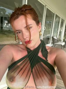 Bella Thorne Nackt Durchbohrte Brustwarzen Kleid Onlyfans Set Leaked