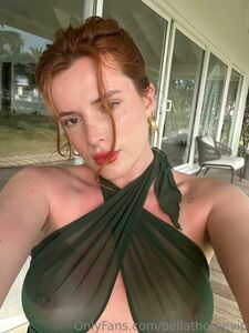 Bella Thorne Nackt Durchbohrte Brustwarzen Kleid Onlyfans Set Leaked