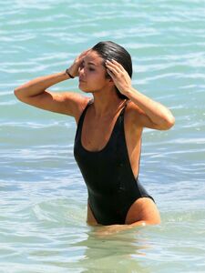 Selena Gomez Sexy Maiô de Praia Conjunto de Paparazzi Vazado