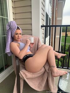 リジー・ヴルストのOnlyfansが流出