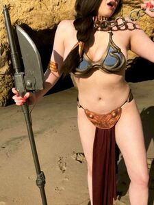Vazou conjunto de fotos de cosplay de Leia, escrava nua, do bairro Maitland.