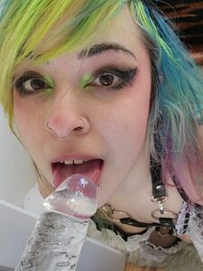 heyLyssten Set Dildo Cameriera Francese OnlyFans Trapelato