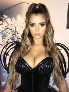 Demi Rose Çıplak Göğüsler ve Büyük Popo Onlyfans Sızıntı Fotoğrafları