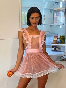 Rachel Cook Nuda Grembiule Set Lingerie Cucina Trapelato