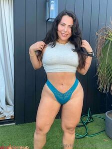 Lilthiccckk Kurviger Hintern und große Brüste Neueste Onlyfans Leaks Fotos