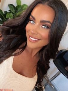 Bronte Schofield Nuda Seno e Vagina Foto Leaks Onlyfans