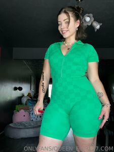queen_egirl27 OnlyFans-Album