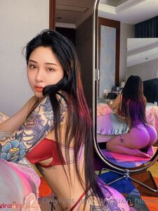 Hitomi Songyuxin Aka Syx_hitomi Poitrine nue et gros fessier Photos leaks Onlyfans