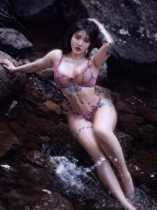 Hitomi Songyuxin Aka Syx_hitomi Poitrine nue et gros fessier Photos leaks Onlyfans