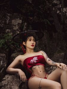 Hitomi Songyuxin Aka Syx_hitomi Seios nus e grande bunda Fotos vazadas do Onlyfans